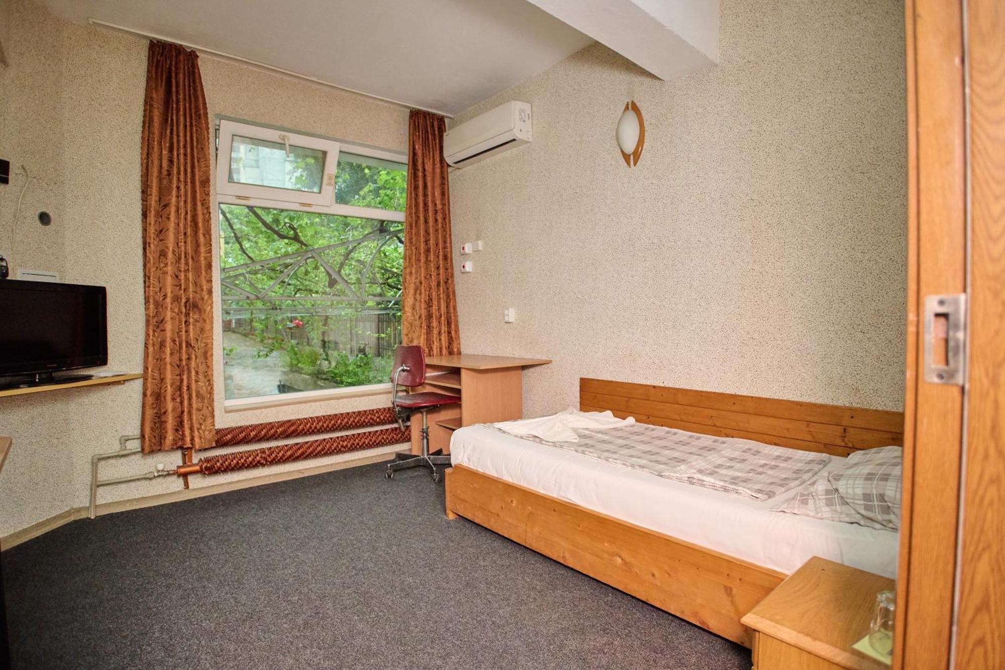 Neon Guest Rooms Shumen Exterior foto