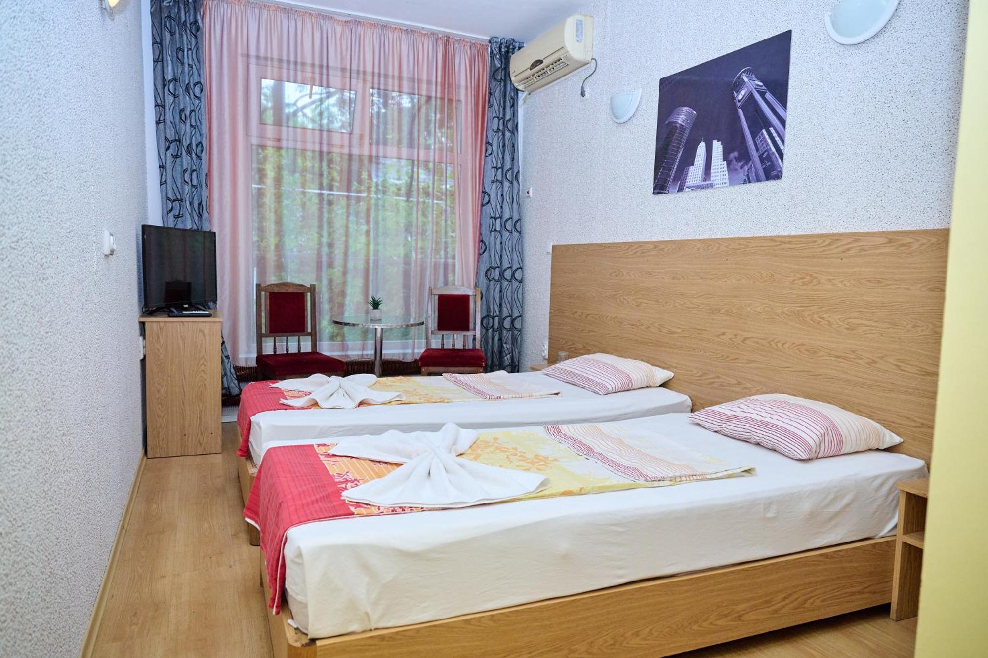 Neon Guest Rooms Shumen Exterior foto